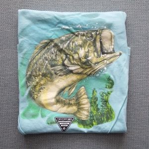 Mens Columbia t-shirt